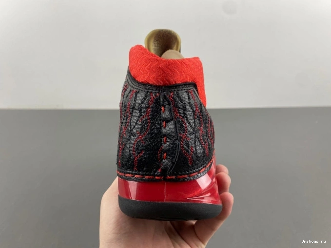 318474-061 23 Jordan  Finale 0510
